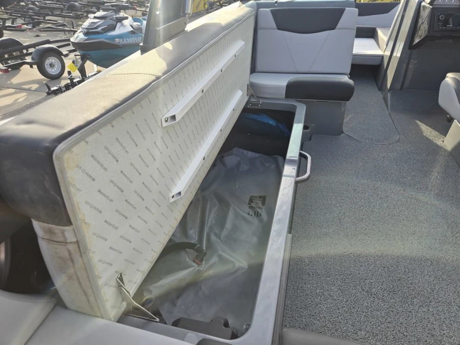 2022-mastercraft-nxt24-148652-image15