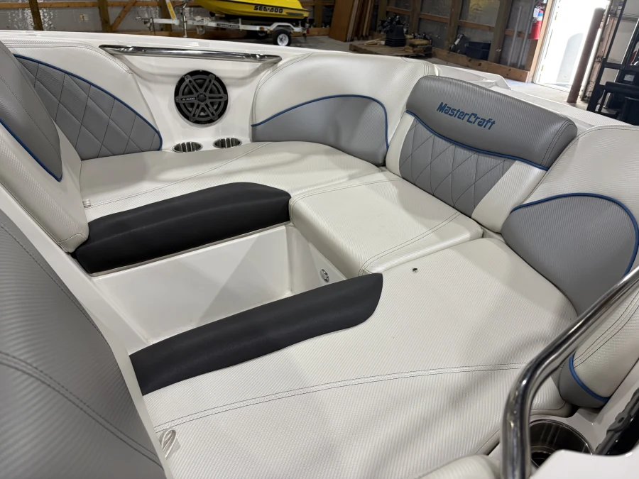 2012-mastercraft-x2-148653-image29