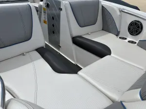 2012-mastercraft-x2-148653-image7