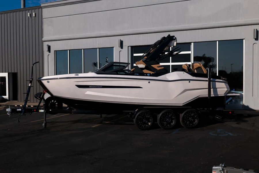 2026-mastercraft-x24-148655-image3