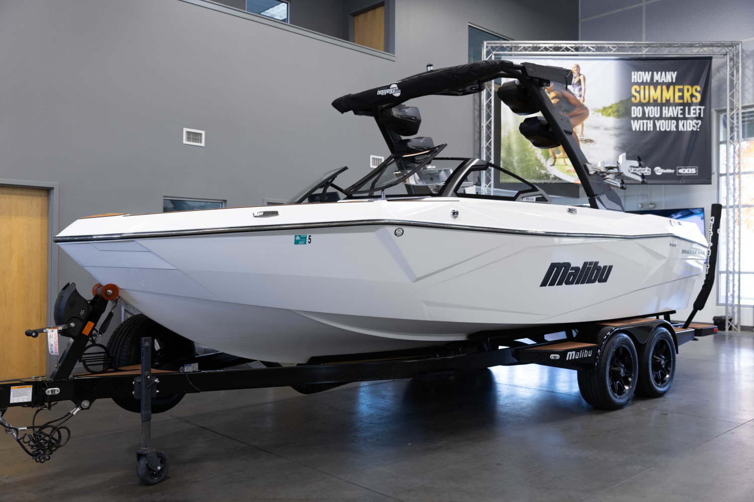 2026 Malibu Boats 23 LSV
