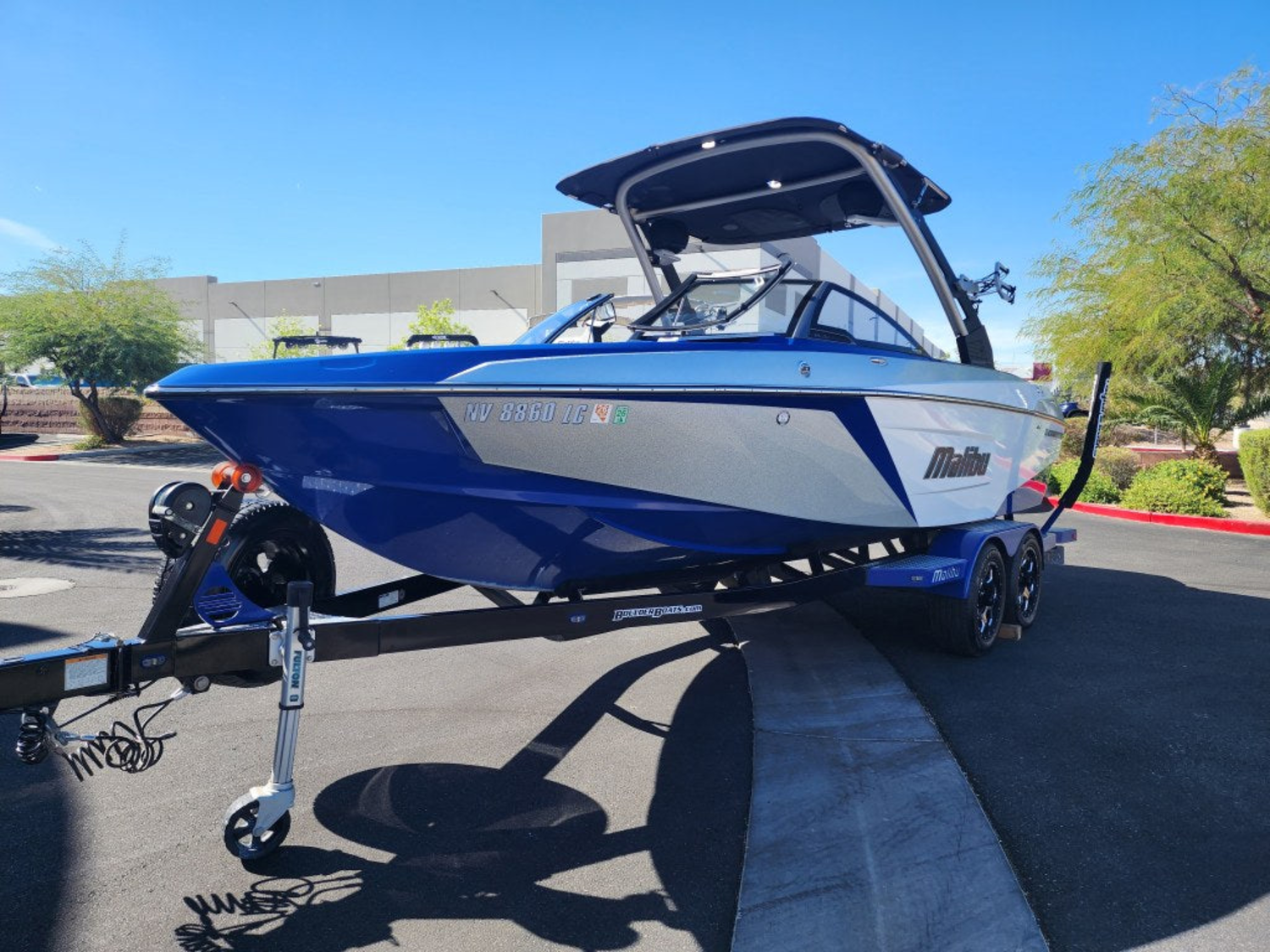 2019 Malibu Boats 23 LSV