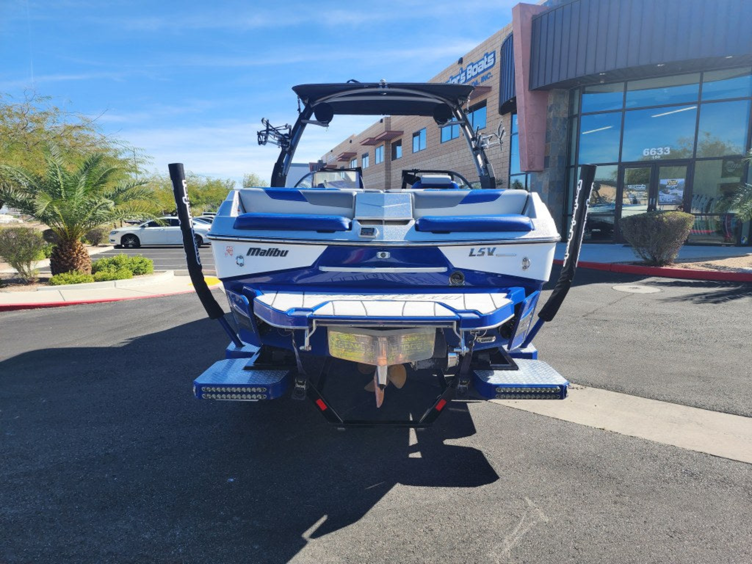 2019 Malibu Boats 23 LSV