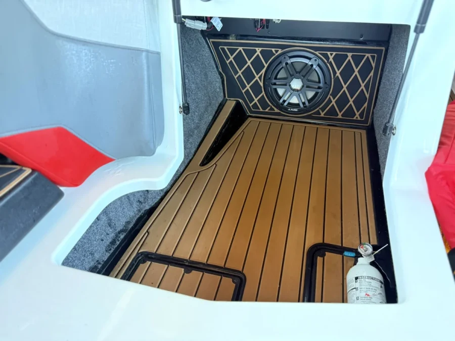 2021-nautique-gs24-148779-image19.webp