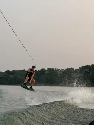 2018-malibu-wakesetter-vlx-148787-image3.webp