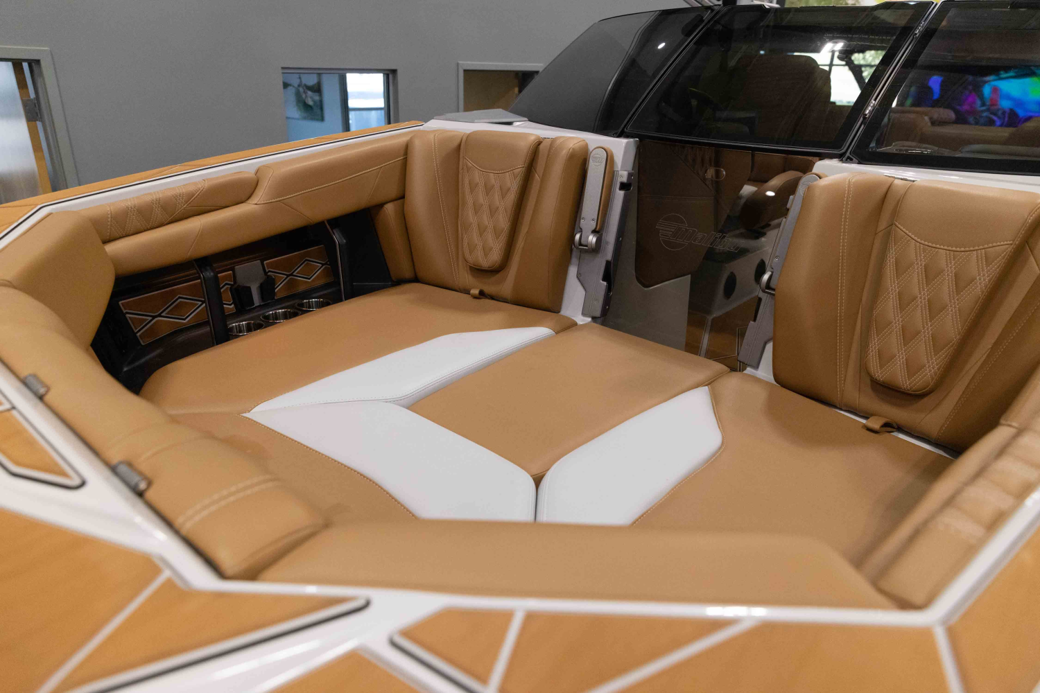 2025 Malibu Boats M230