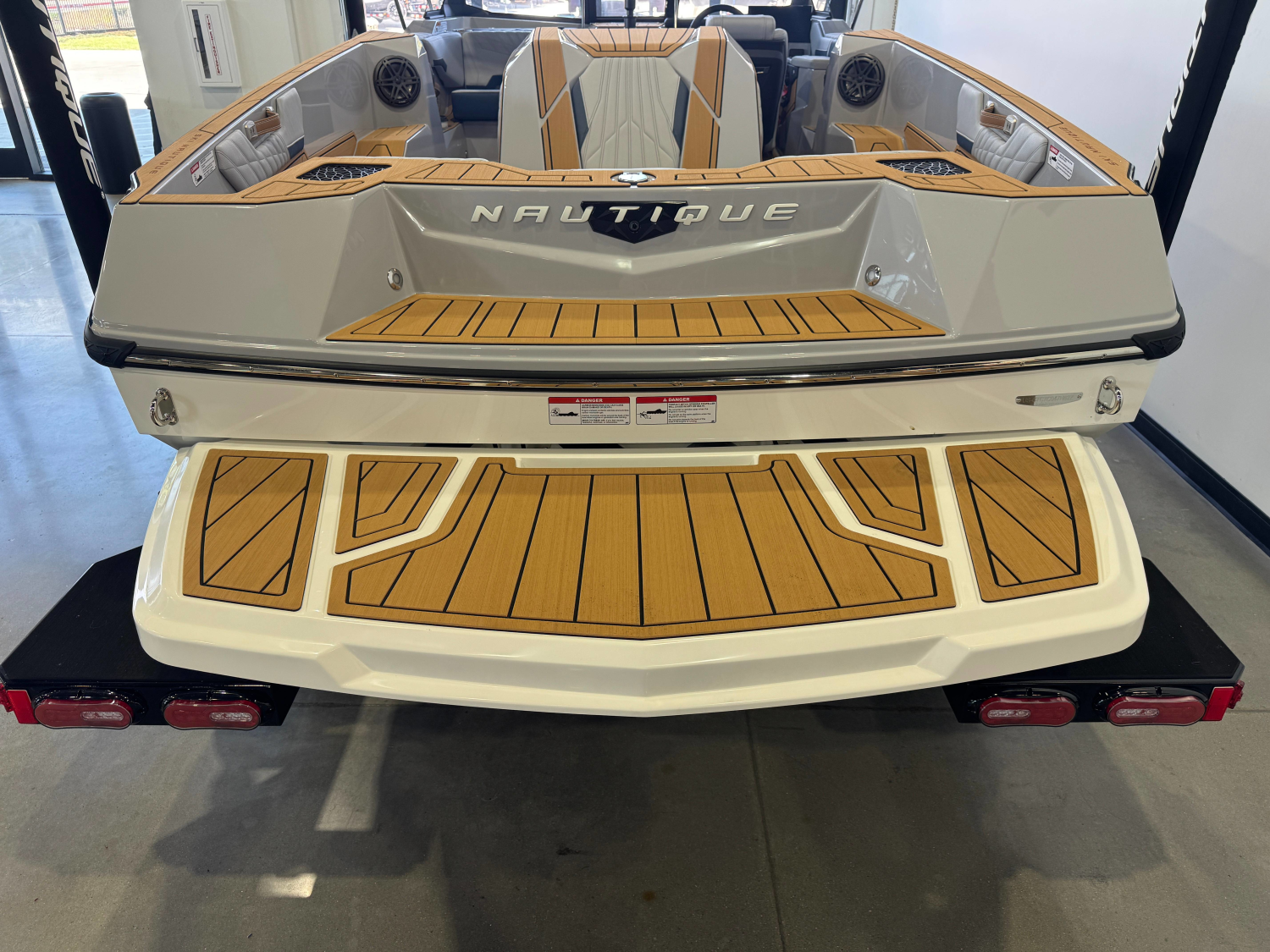 2027 Nautique Ski