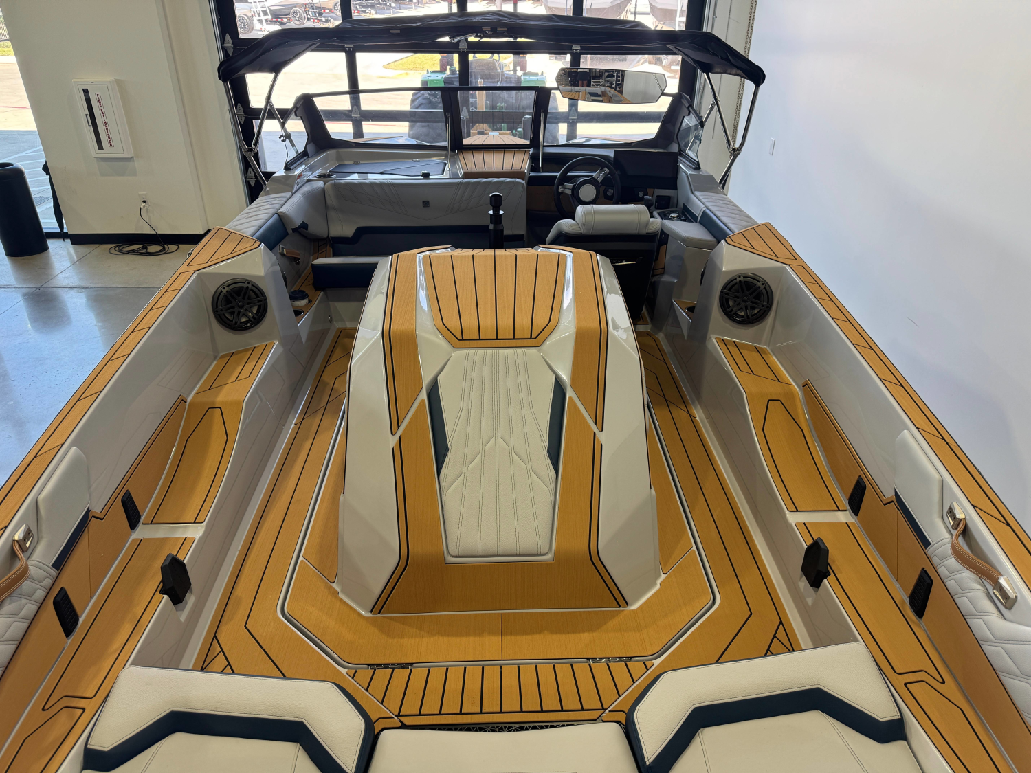 2027 Nautique Ski