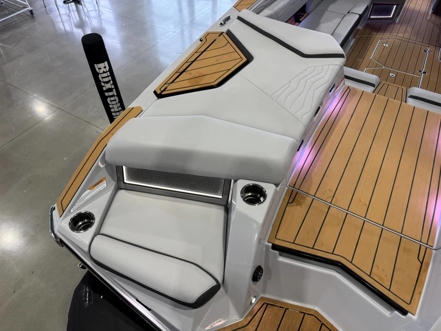 2026-nautique-g25-147018-image12