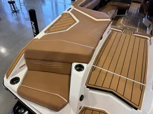 2027-nautique-g23-147020-image11