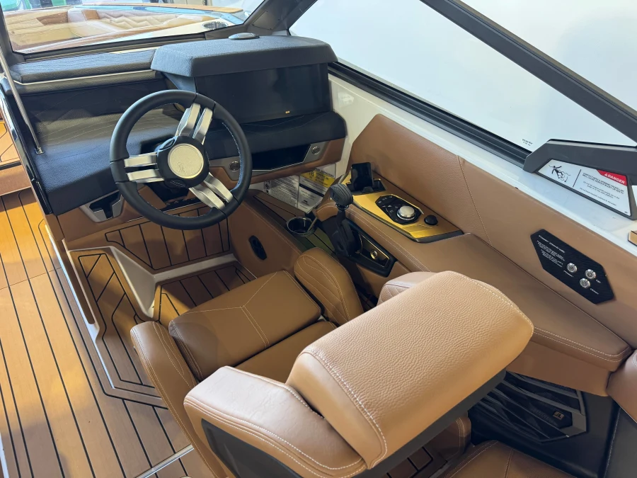 2027-nautique-g23-147020-image24