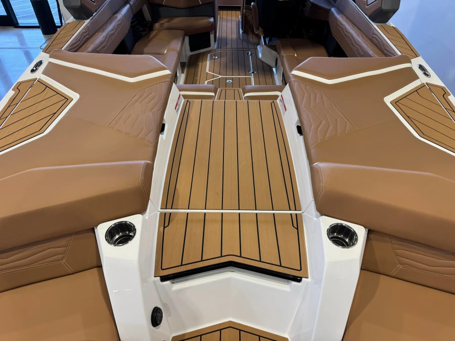 2027-nautique-g23-147020-image9