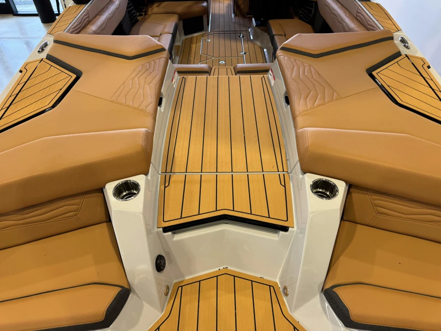 2027-nautique-g23-147022-image10