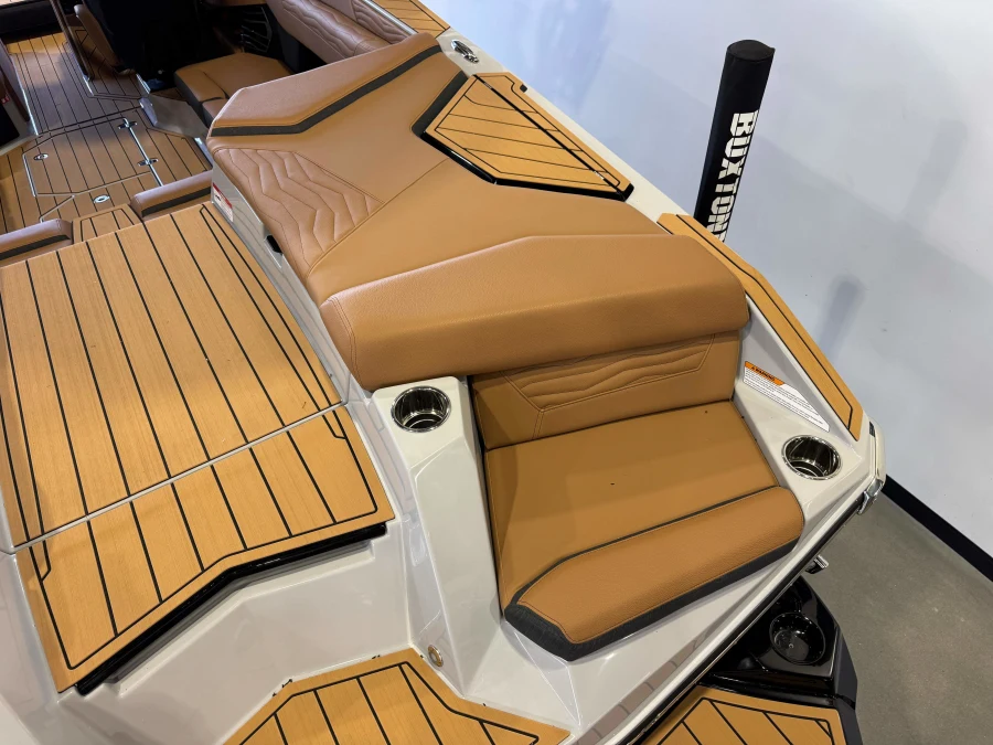 2027-nautique-g23-147022-image11