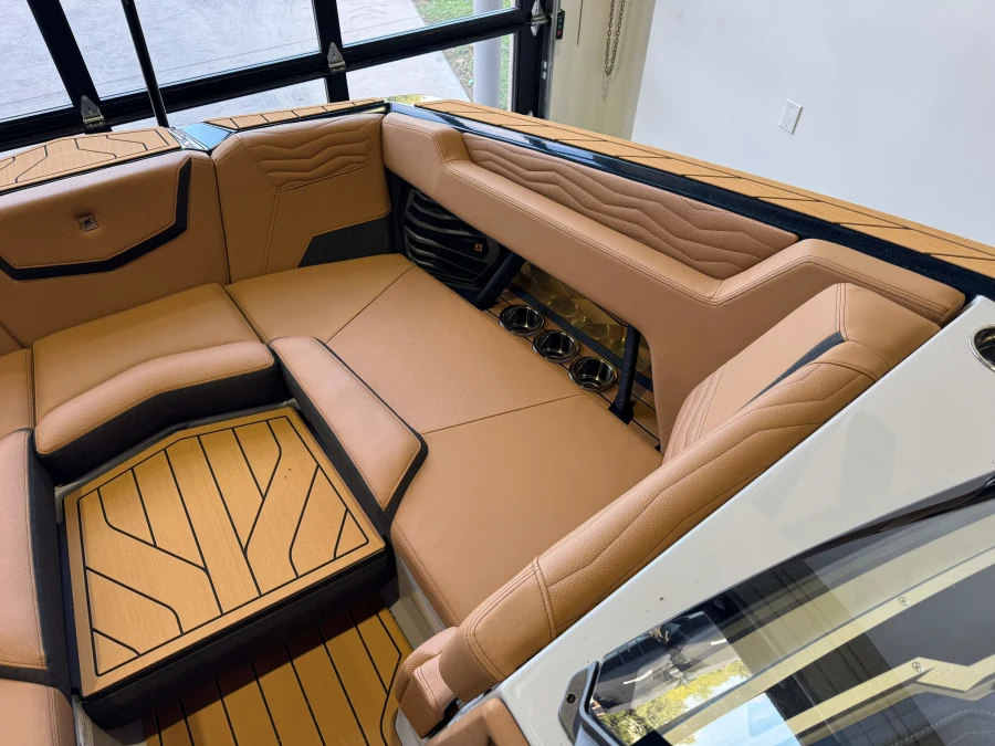 2027-nautique-g23-147022-image18