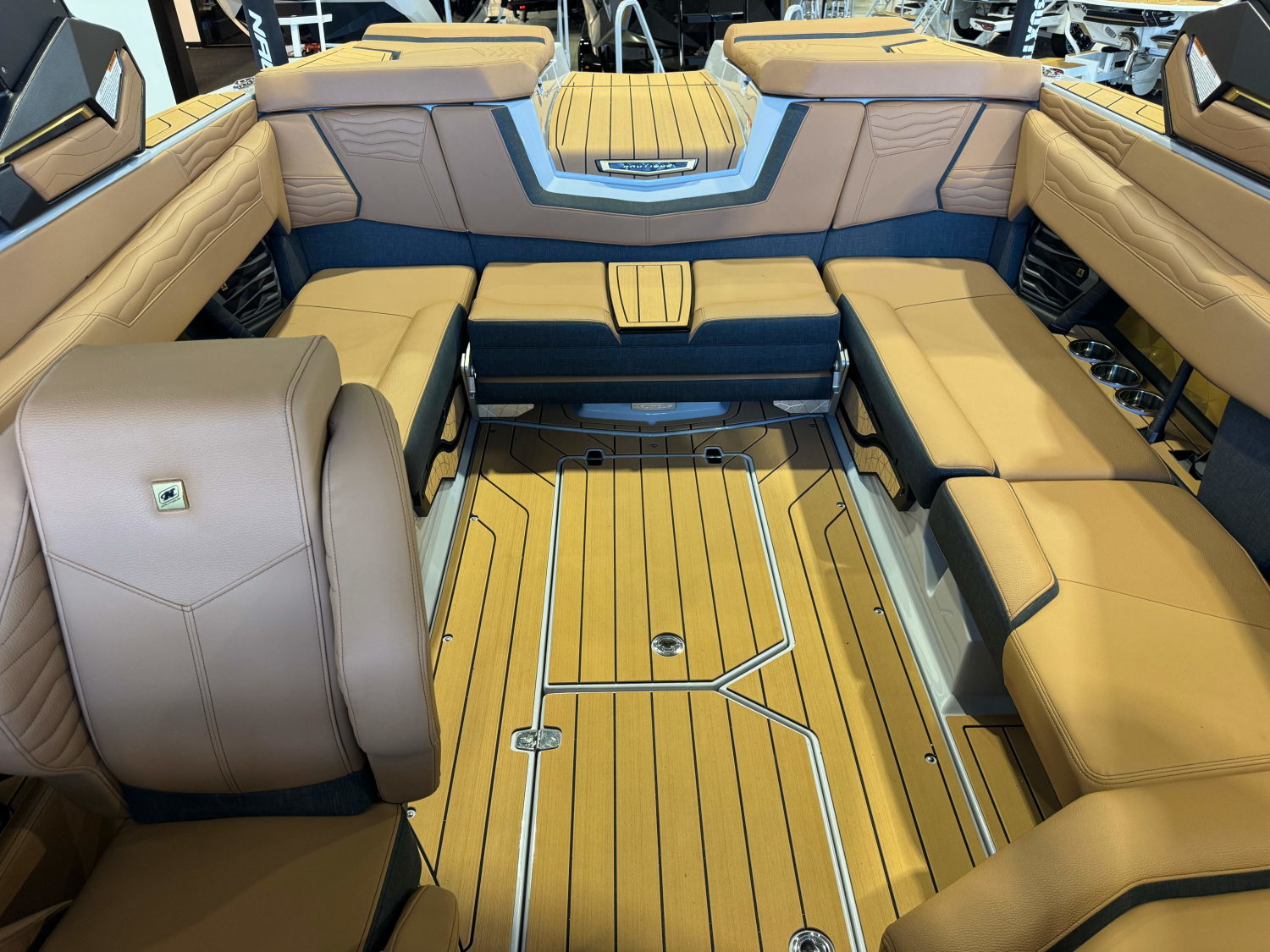 2027 Nautique Super Air Nautique G23