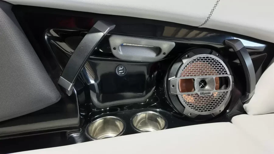 2019-mastercraft-x-star-147030-image15