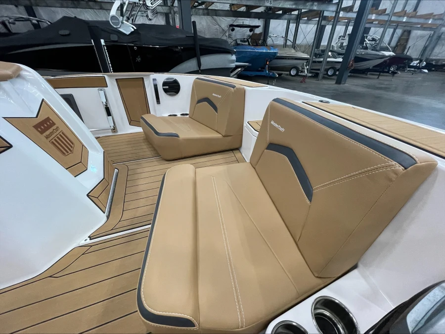 2026-mastercraft-prostar-147040-image9