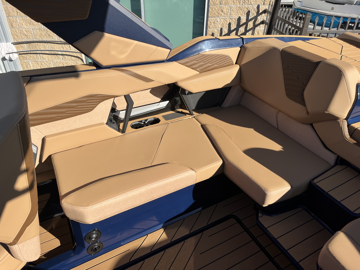 2027 MasterCraft X22