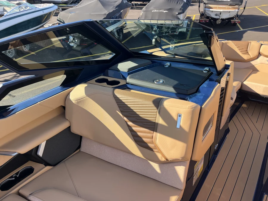 2027-mastercraft-x22-147048-image15