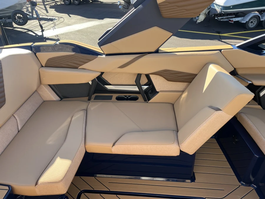 2027-mastercraft-x22-147048-image17