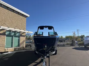 2027-mastercraft-x22-147048-image3