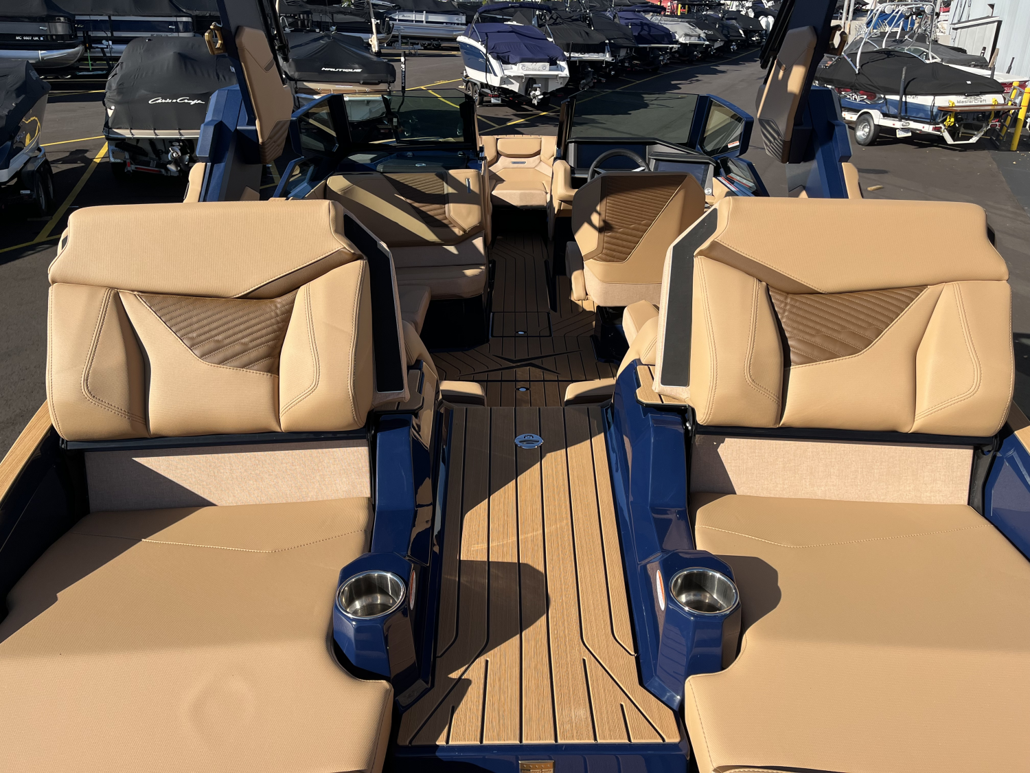 2027 MasterCraft X22