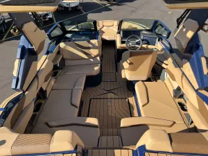 2027-mastercraft-x22-147048-image8