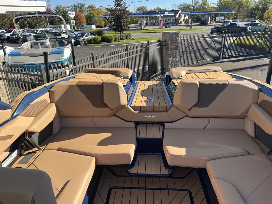 2027-mastercraft-x22-147048-image9
