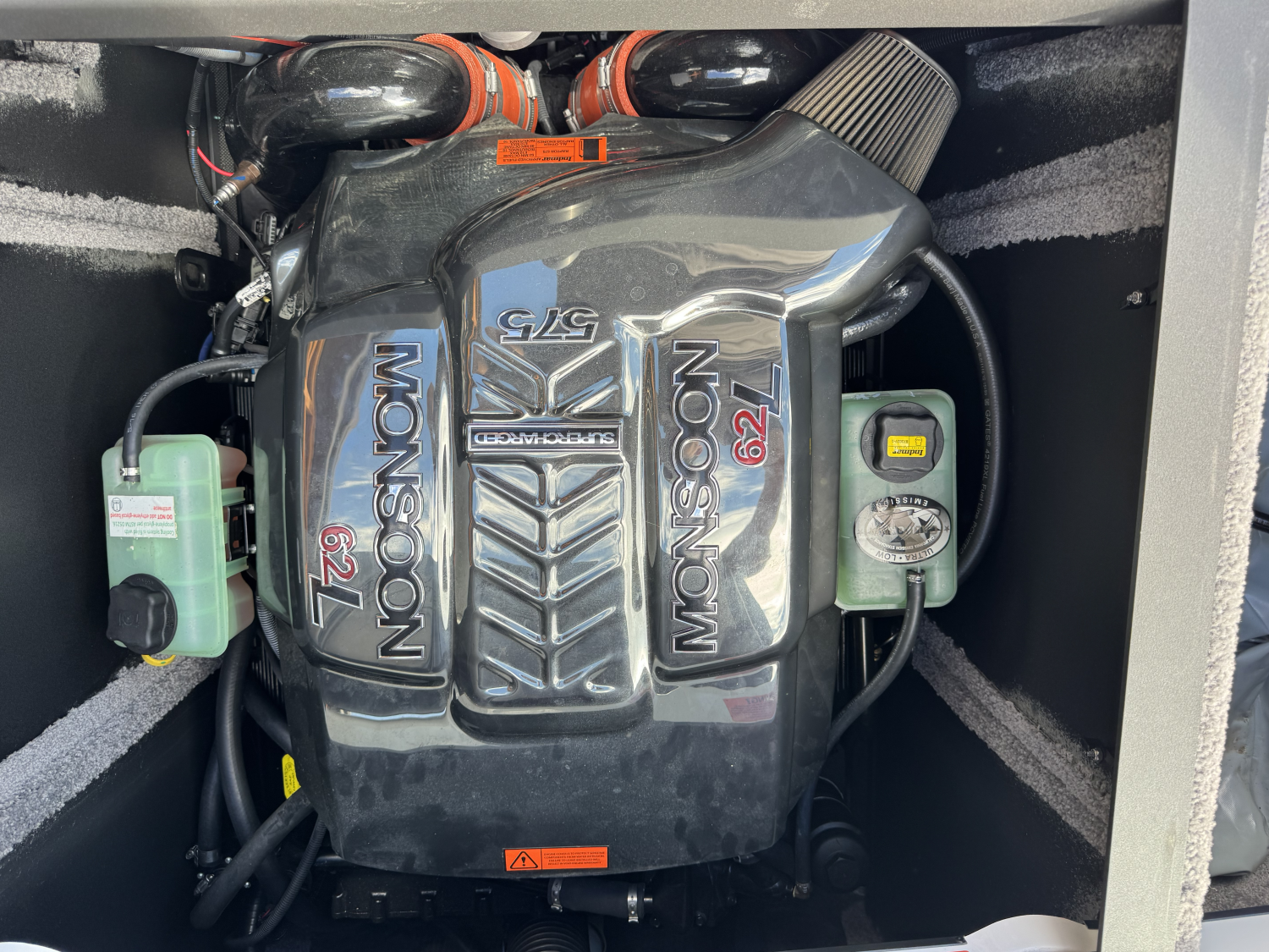 2017 Malibu Boats 25 LSV