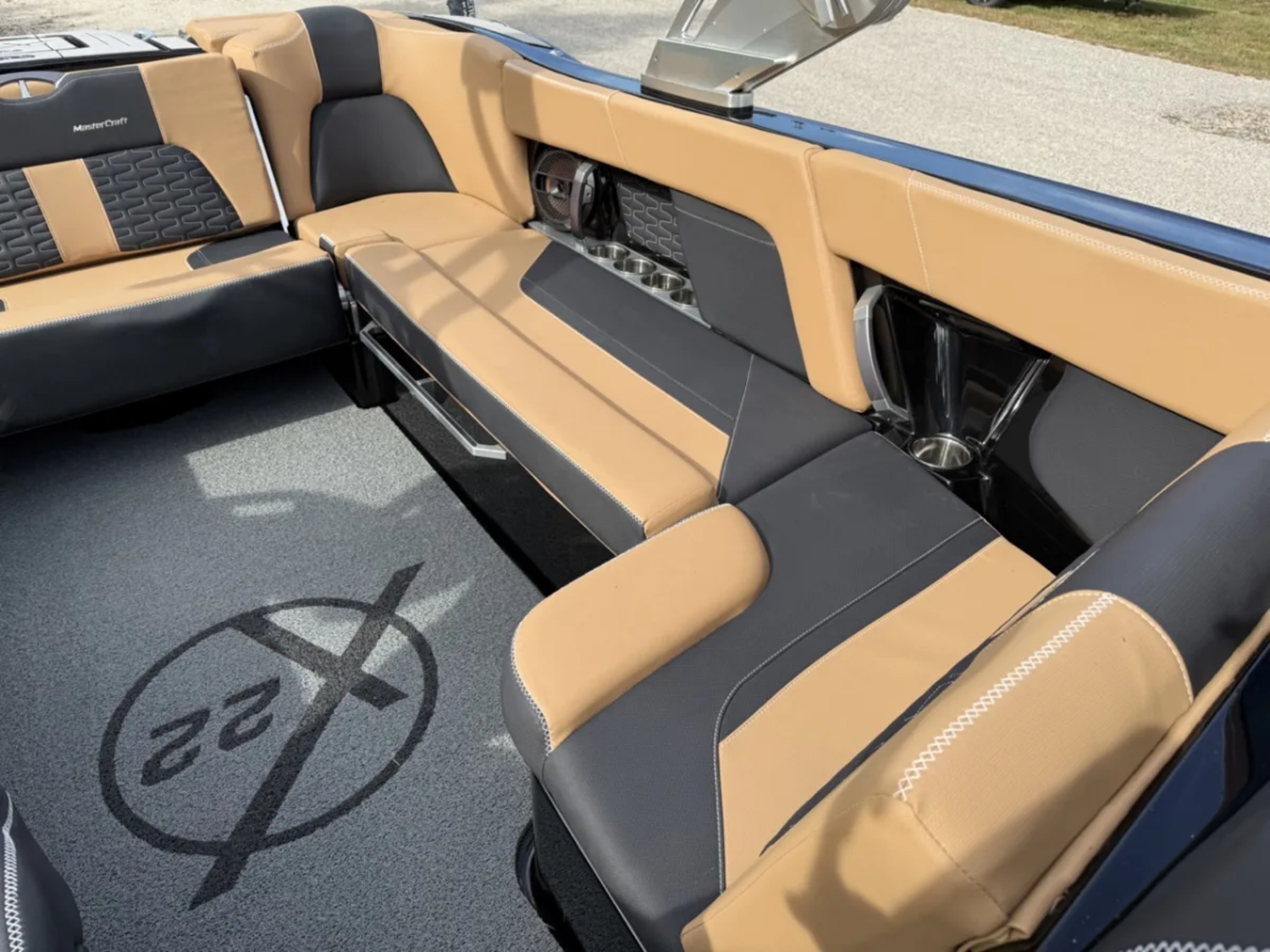 2021 MasterCraft X22