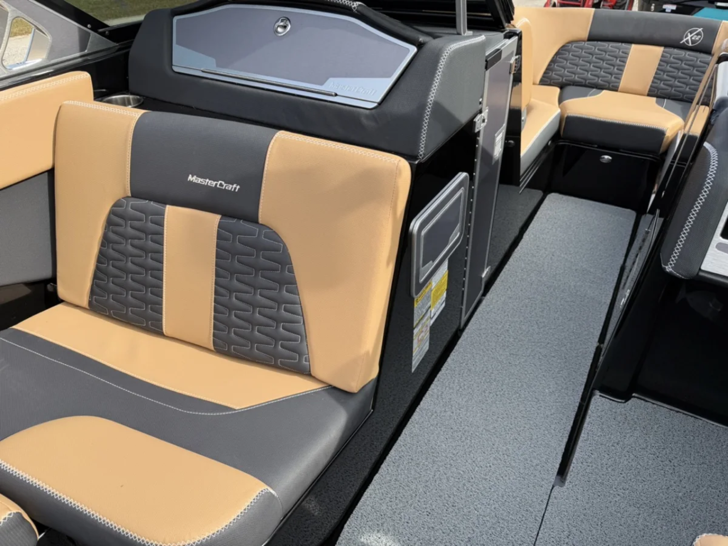 2021 MasterCraft X22