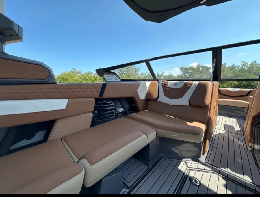 2022-nautique-g23-147066-image2.webp