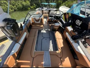 2022-nautique-g23-147066-image3.webp