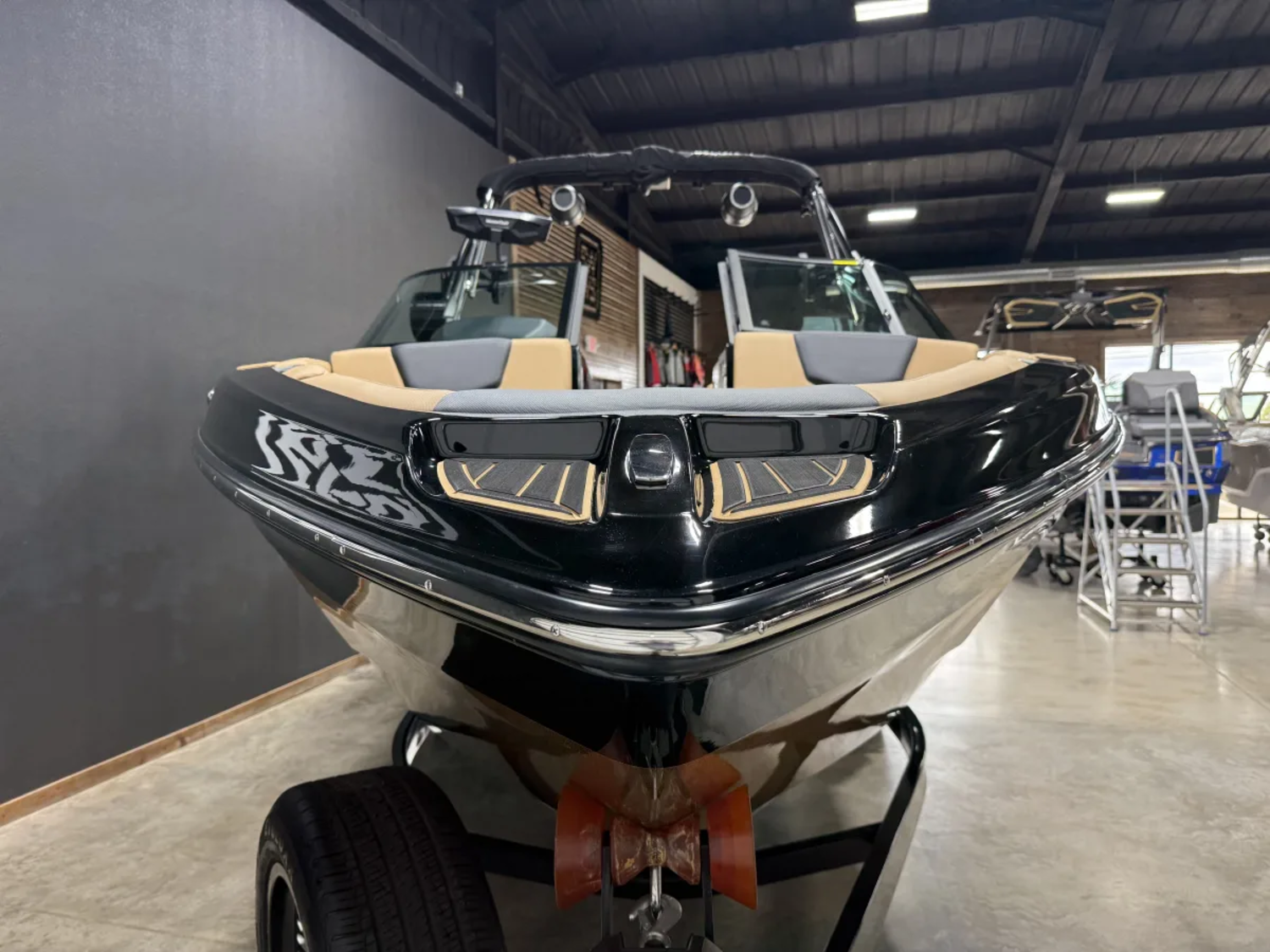 2024 MasterCraft XT23 Ashley Kidd Edition