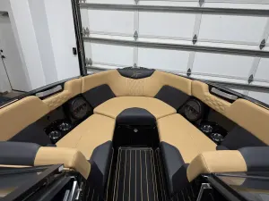 2024-mastercraft-xt23-147069-image6.webp