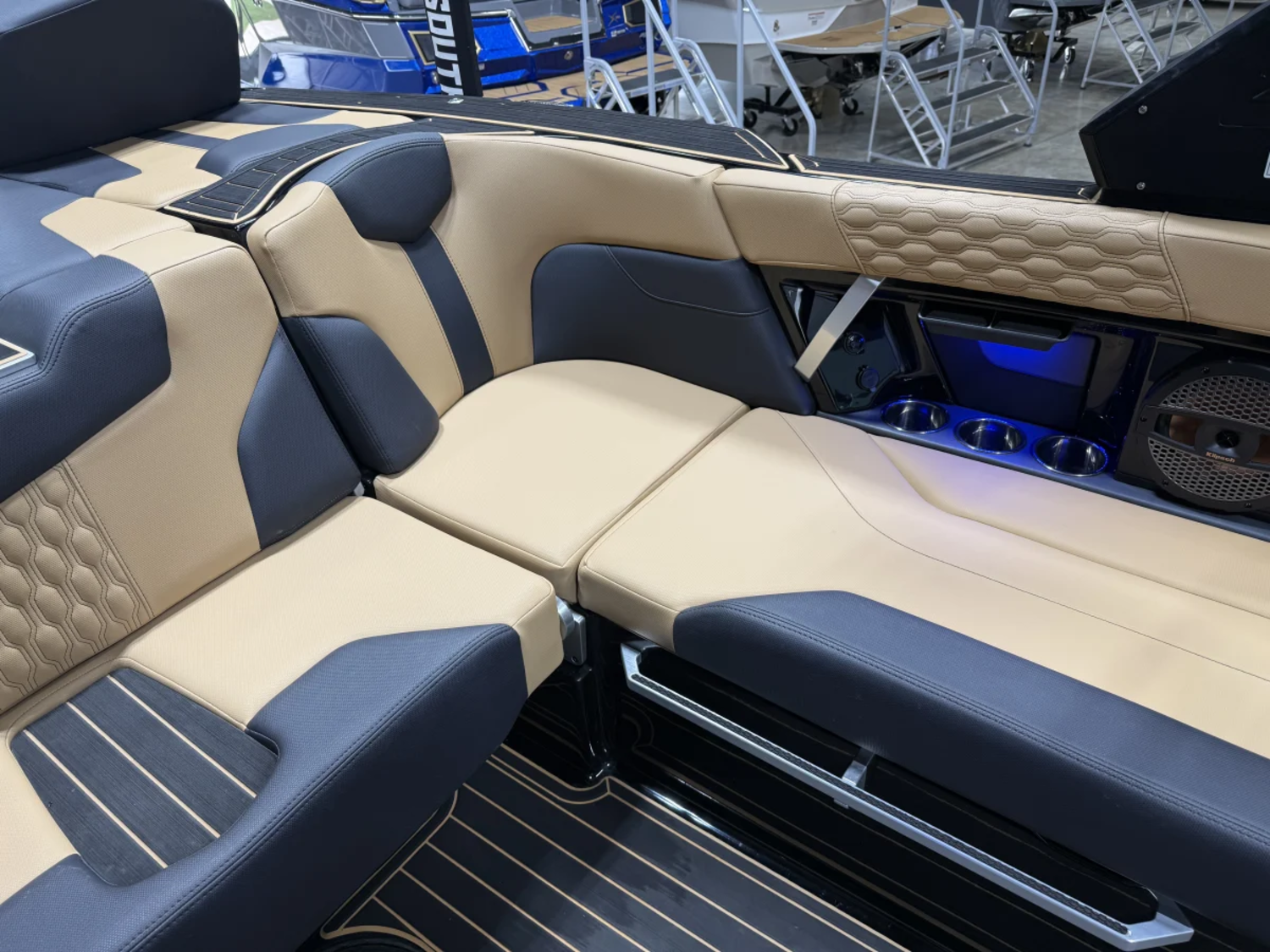 2024 MasterCraft XT23 Ashley Kidd Edition