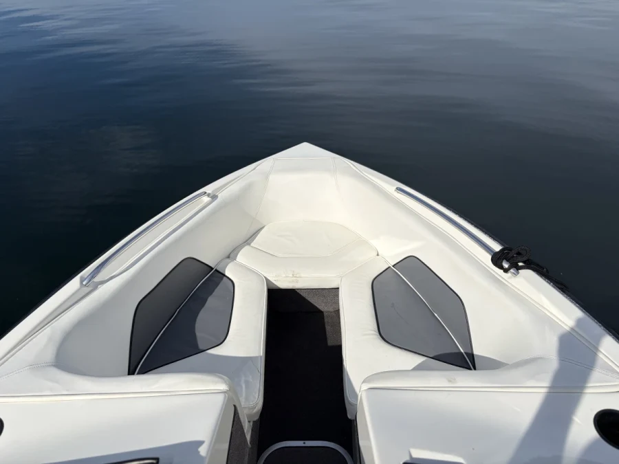 2000-centurion-sport-147076-image7.webp