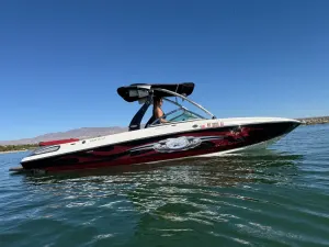 2006-centurion-enzo-88406-image0.webp