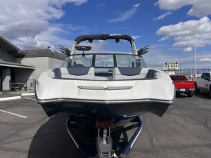 2023-mastercraft-nxt24-98350-image3