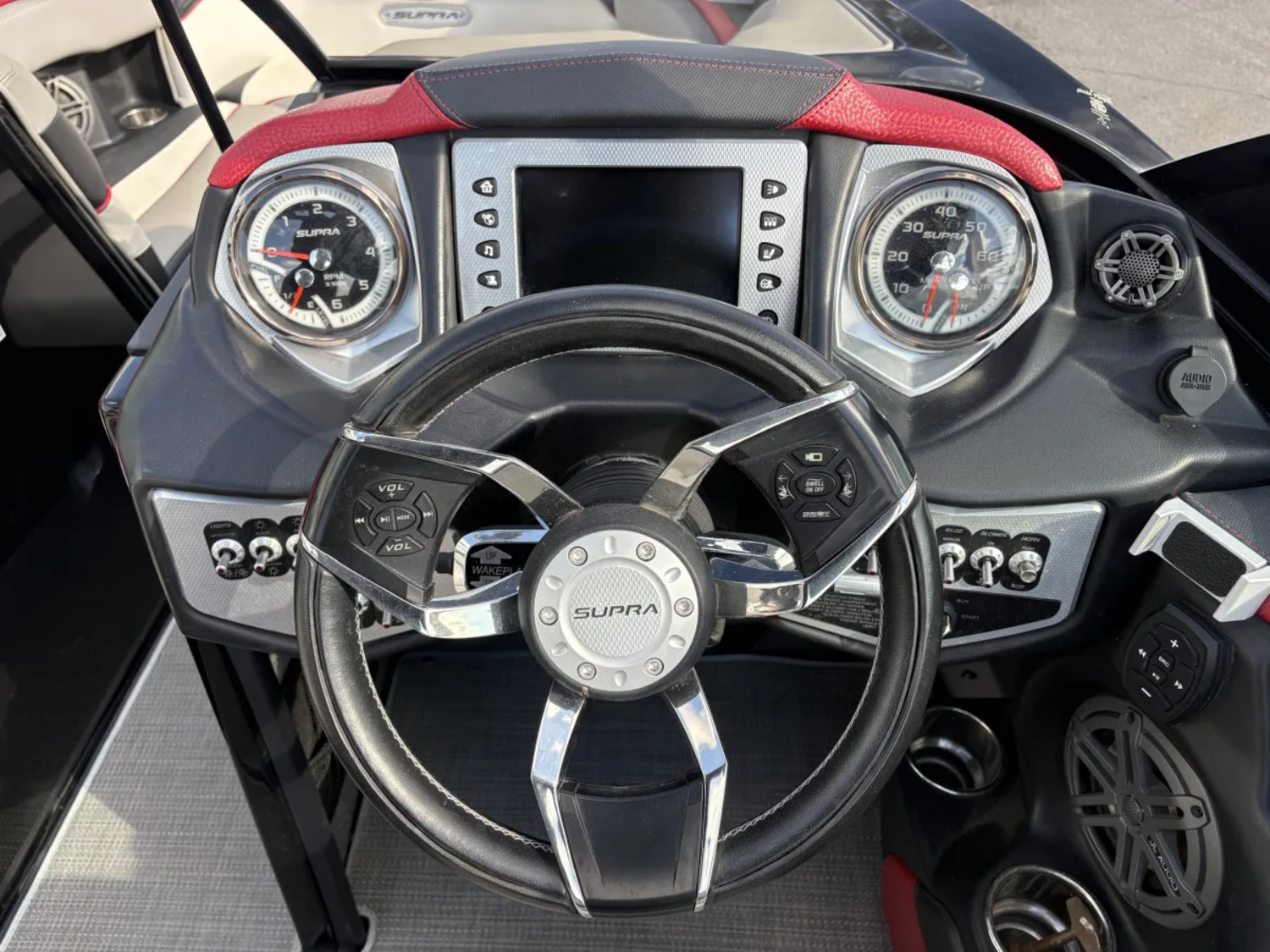 2017 24' Supra SG550 Bowrider