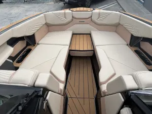 2027-mastercraft-x24-148804-image8.webp