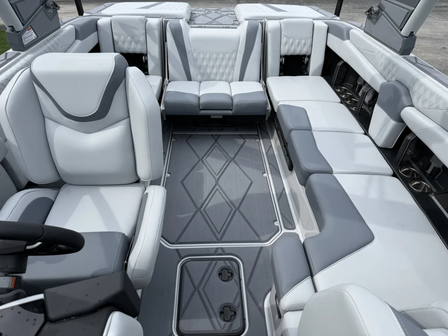 2026 Malibu M230