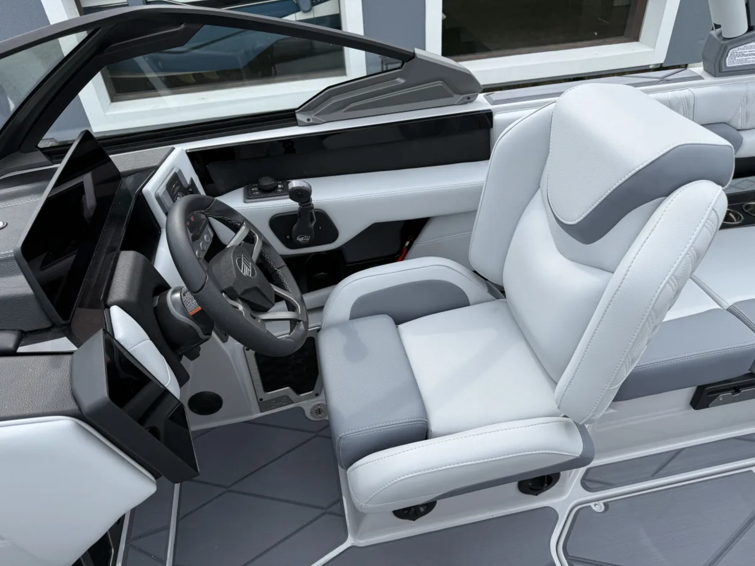 2026 Malibu M230