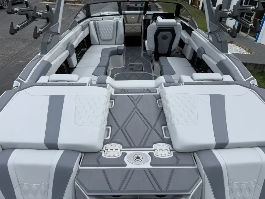 2026-malibu-m230-148806-image6.webp