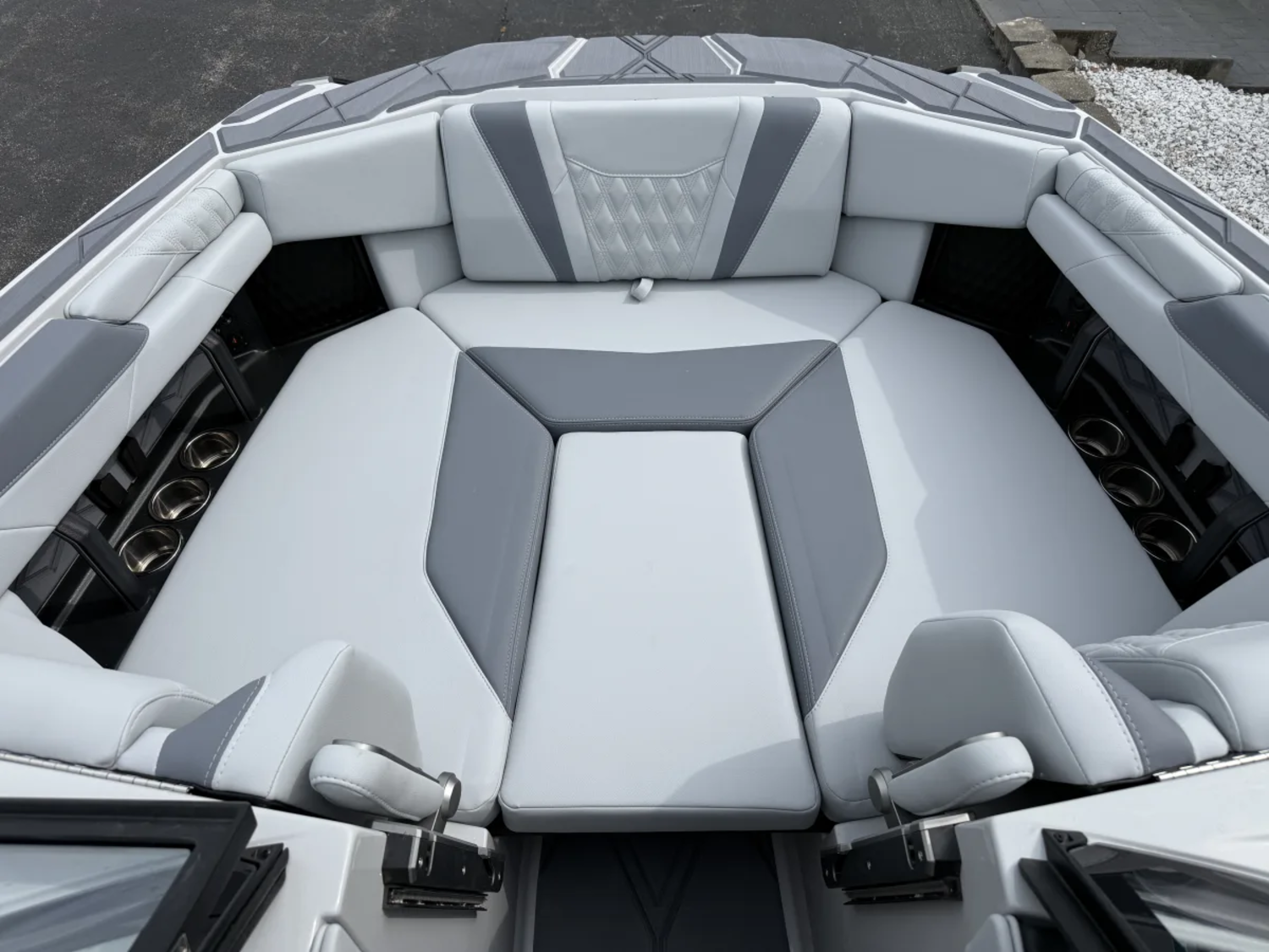 2026 Malibu M230