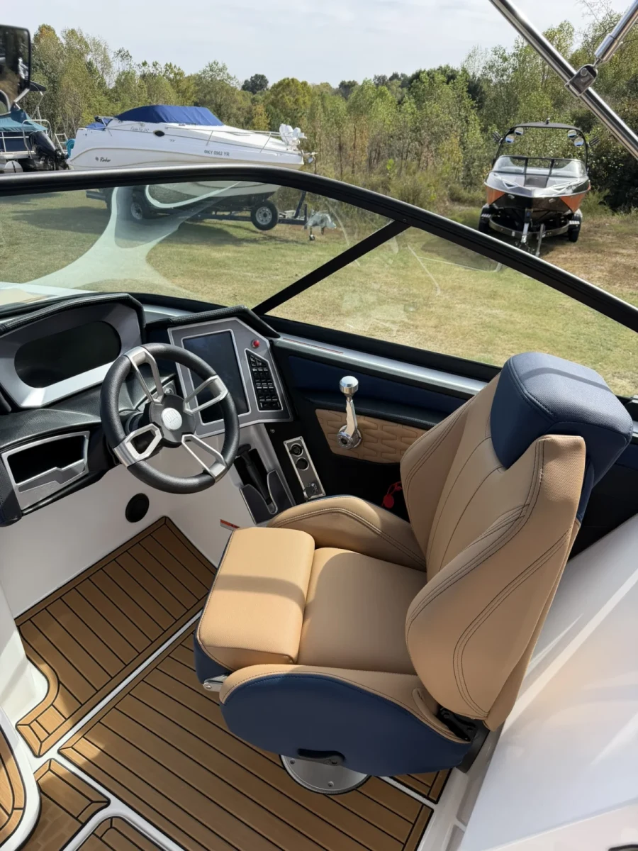 2022-mastercraft-x26-148810-image14.webp
