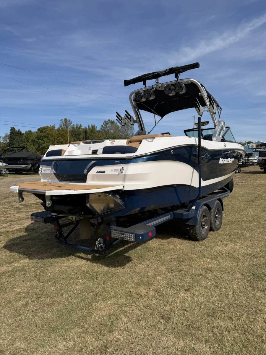 2022-mastercraft-x26-148810-image2.webp