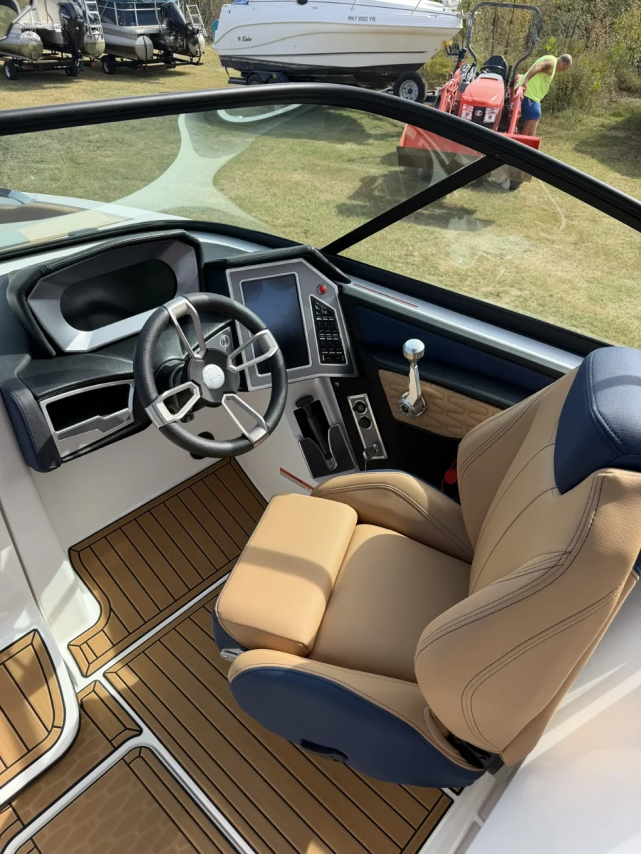 2022-mastercraft-x26-148810-image7.webp