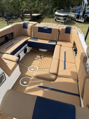 2022-mastercraft-x26-148810-image8.webp